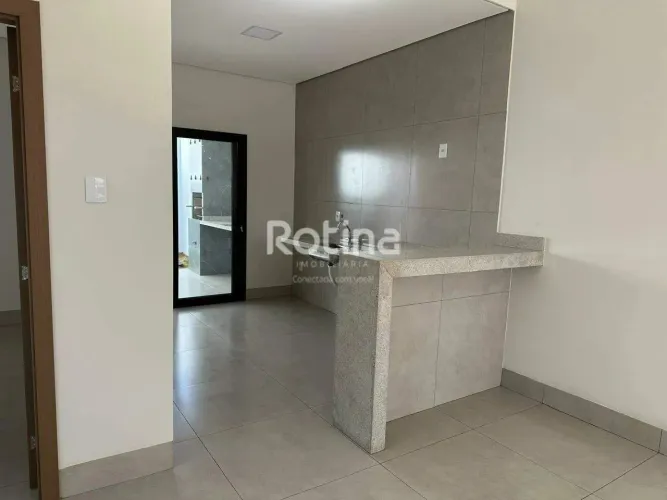 Casa à venda, 3 quartos, Novo Mundo - Uberlândia/MG - Rotina Imobiliária