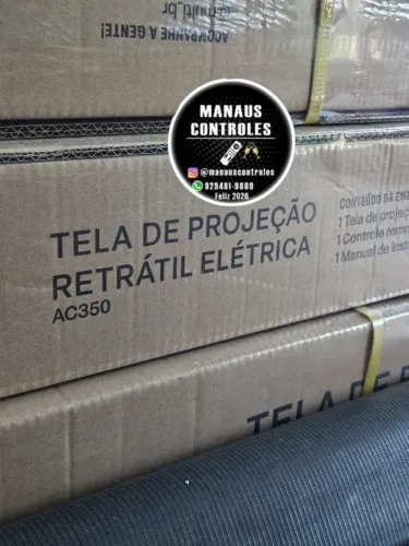Tela de projeção Elétrica 8,7kg 127V 203x152cm