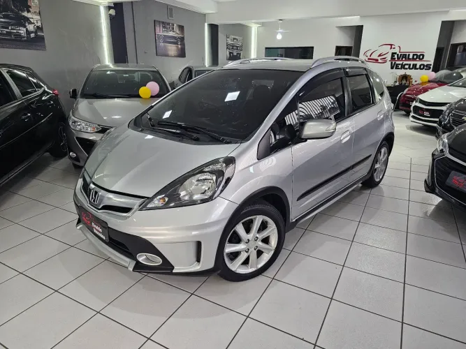 Honda Fit Twist 1.5 Flex 16V 5P Aut. 2014