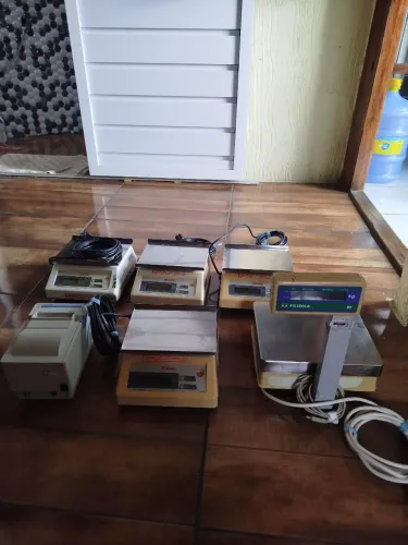 Balança digital da marca Urano e Filizola original