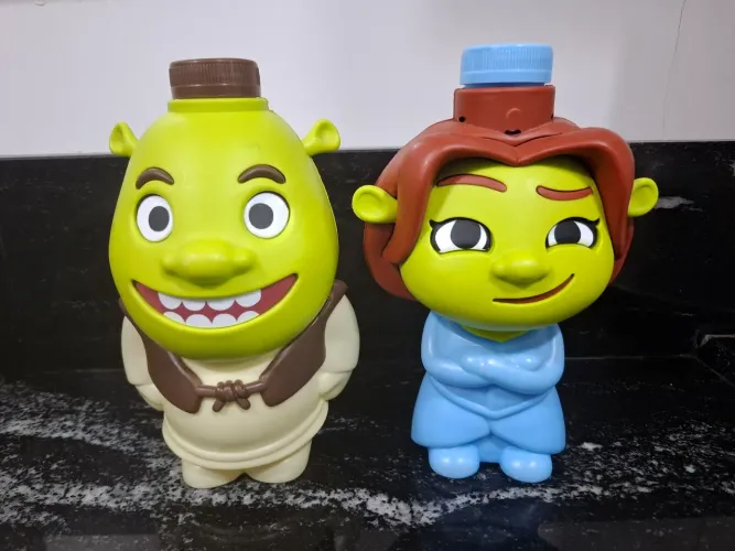 Sherek e Fiona Giraffas 