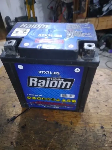 Bateria de moto raios modelo rtx7l..bs