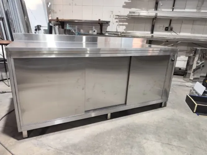 Balcão refrigerado inox 1950 mm com 3 portas