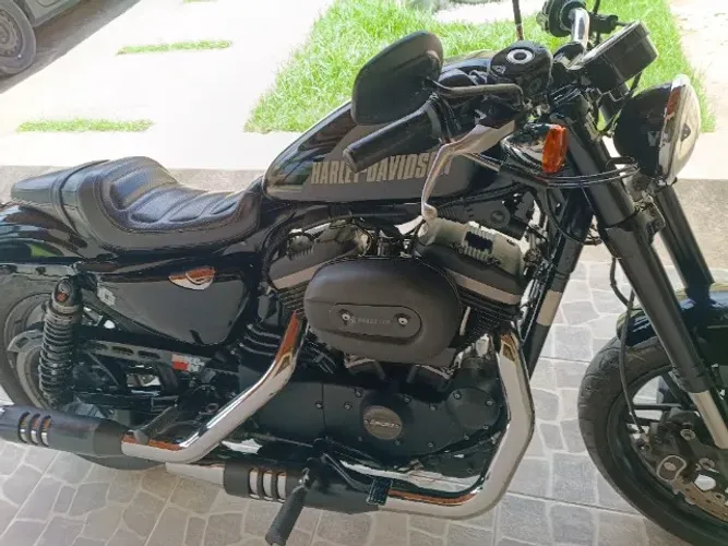 Harley Roadster 1200