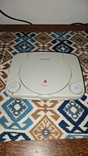 PlayStation One (PS One) Original Completo - Pronto para Jogar! ?