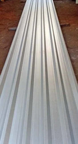 Vendo telha galvanizada 0.43 nova 6 folhas de 6 metros por 950