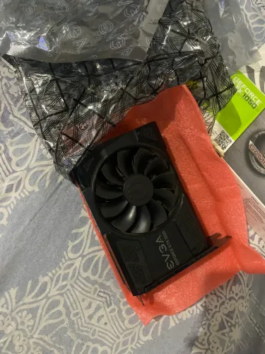 Placa de Vídeo GeForce GTX 1050 2GB - Funcionando Perfeitamente