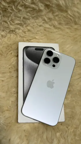 IPHONE 15 PRO MAX 256/SEMINOVO COM CAIXA