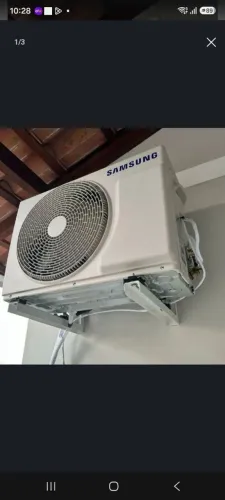 Ar condicionado praticamente novo