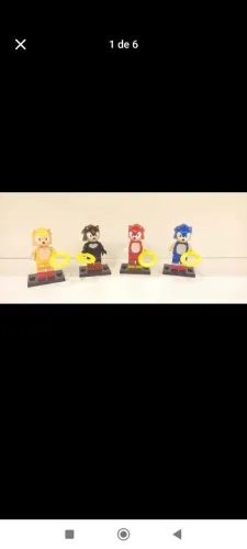 Bonecos Tron e Sonic