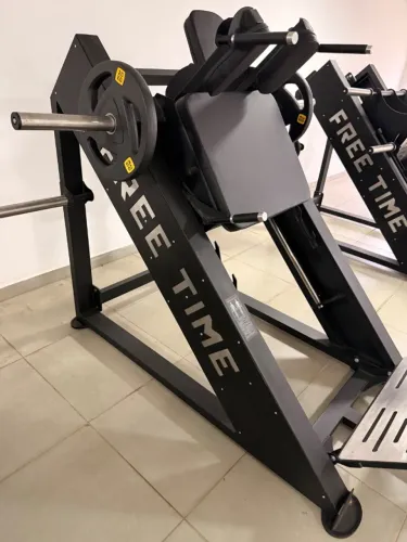 Agachamento Premium semi-novo