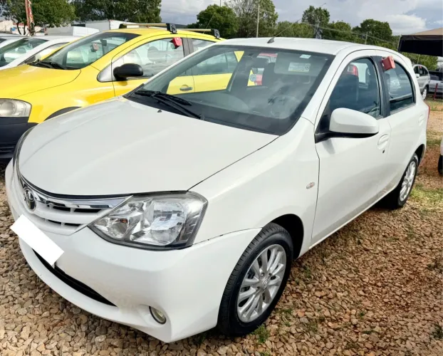 Toyota Etios XLS 1.5 Flex 16V 5P Mec. 2014
