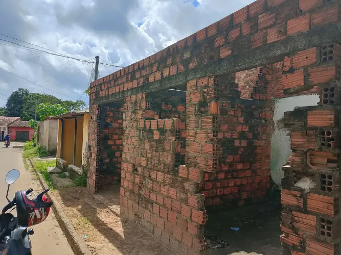 Casa na vila 2000 perto do terminal de integração br