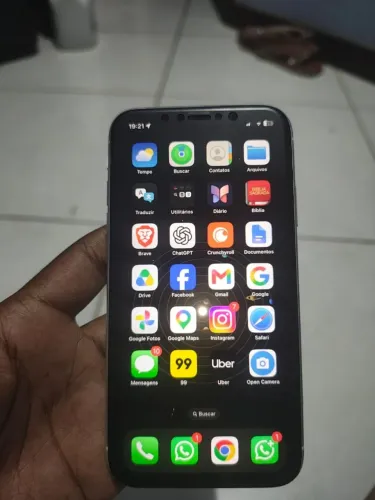 iPhone XR c defeito