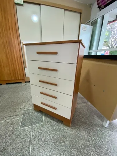 Cômoda 5 gavetas Nova