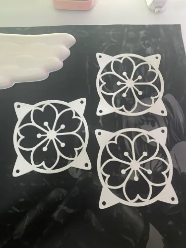 grade de fan flor de sakura 3 unidades com parafusos 120mm