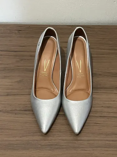 Sapato Scarpin Feminino Salto Médio Fino Vizzano