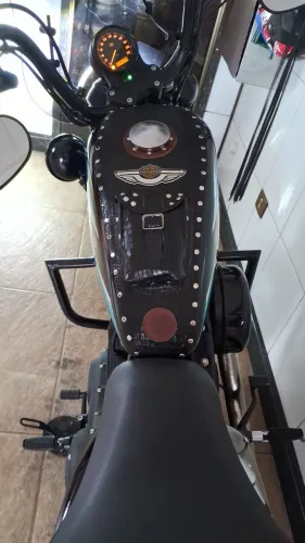 Vendo moto custom