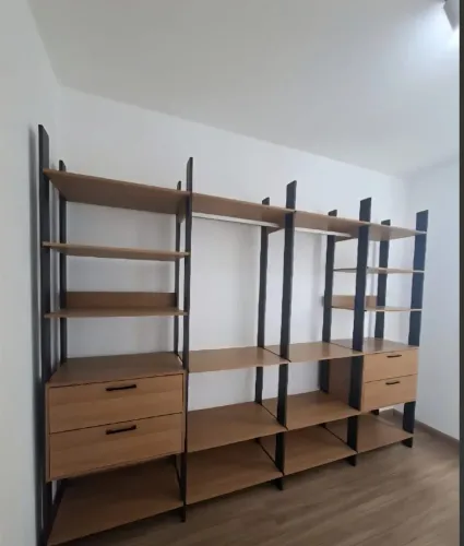 Guarda roupa / Closet Modulado - 4 Torres 4 Gavetas 2 Cabideiros - Freijó/Preto