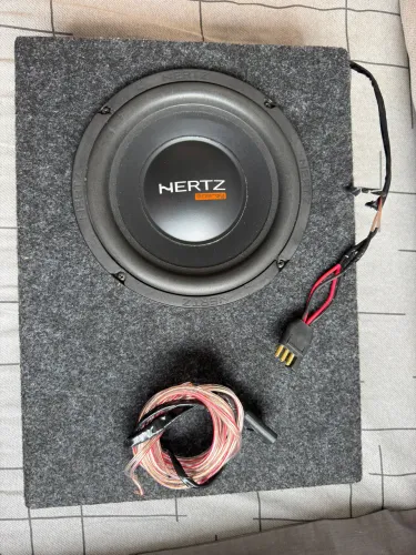 Subwoofer Slim 8? Hertz