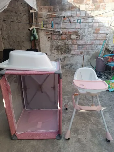 Conjunto BEBÊ: Berço, Banheira e Cadeira de alimentação!