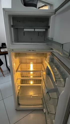 GELADEIRA