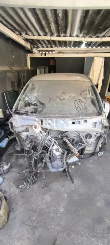NISSAN TIIDA SEDÃ SUCATA