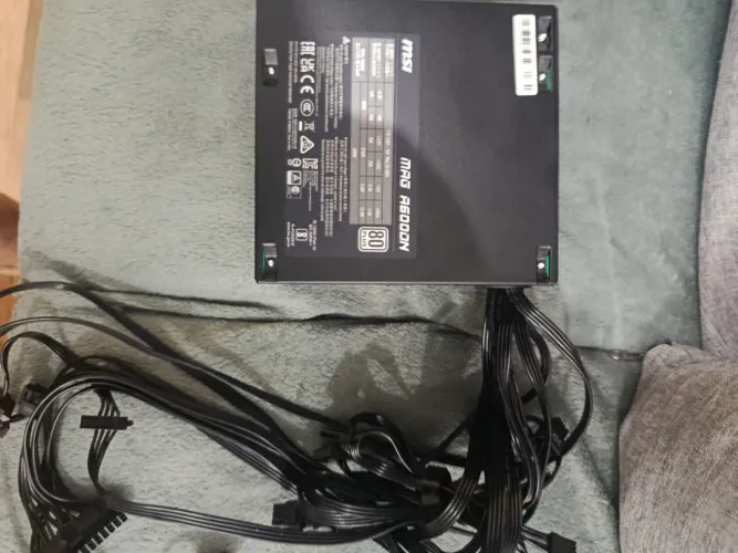 Fonte MSI A600DN
