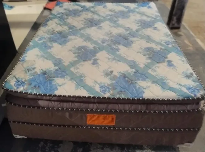 Cama Box Casal de mola . Faço a entrega * 