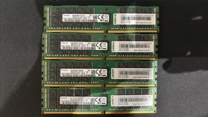 Kit 4x32GB Memória Samsung DDR4 ECC RDIMM 2400MHz Servidor | 128GB