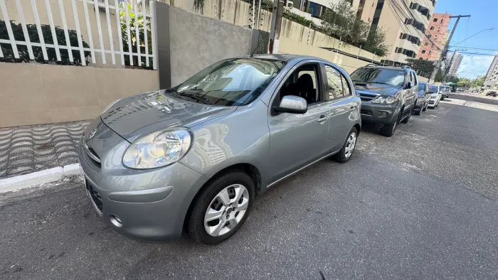 Nissan March S 1.0 16V Flex Fuel 5P 2014