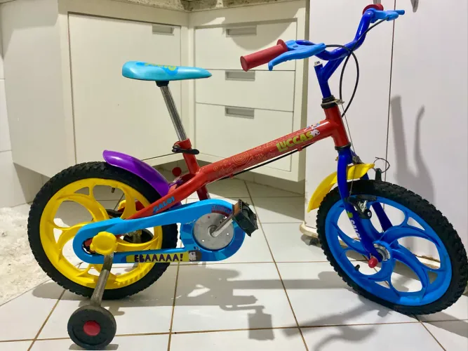 Bicicleta Lucas Neto 