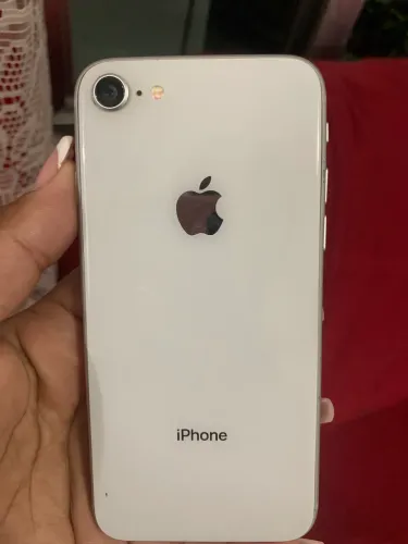 iPhone 8