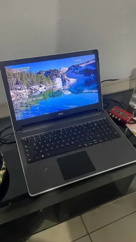 Notebook Dell i5 de sétima geração 12 gb de ram