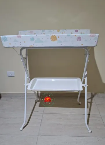 Trocador de Bebê Com Suporte Maxi Baby *Não Acompanha Banheira *