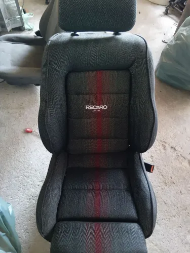 BANCOS RECARO LAGUNA VERMELHO 