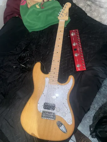 Guitarra Shelter + Pedaleira Tank G