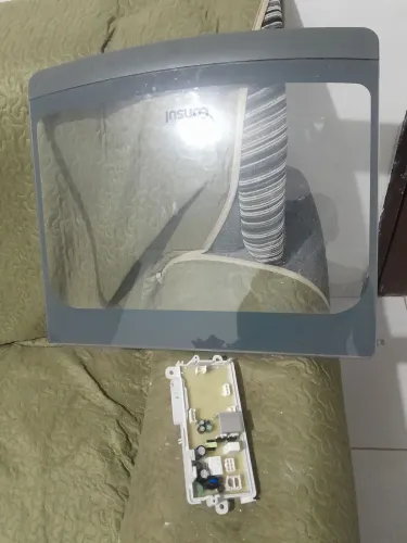 Vende materiais pra máquina de lavar roupas *