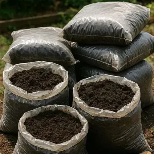 Adubo natural completo PURO (sem arisco) saco de 10$ e de 20$ Saca inteira 55$