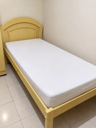Cama de solteiro madeira maciça com colchão