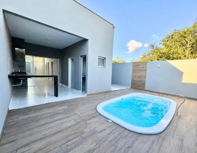 Oportunidade casa em bairro com piscina! Salto/SP.