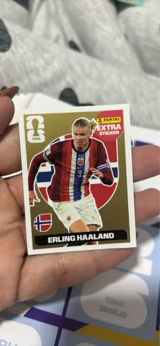 Figurinha dourada haaland