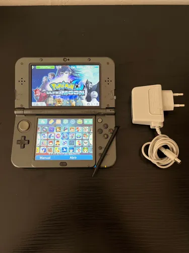 New Nintendo 3DS XL Desbloqueado + 64GB