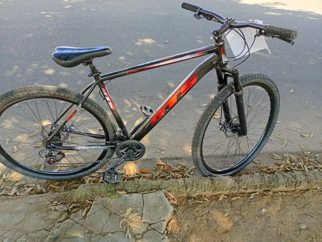 Vdd ou troco bicicleta nova aro 29 com nota fiscal.