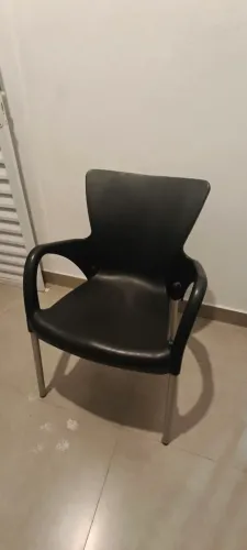 6 Cadeiras empilhavel polipropileno preta