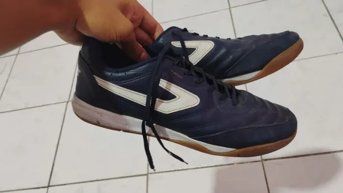 Chuteira Futsal Topper Maestro TD IV - Azul Marinho (Usada)