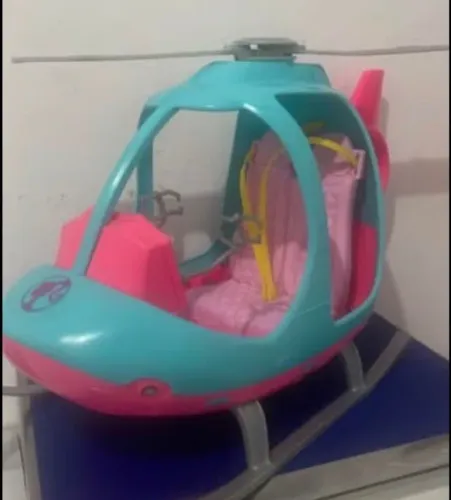Helicóptero Barbie