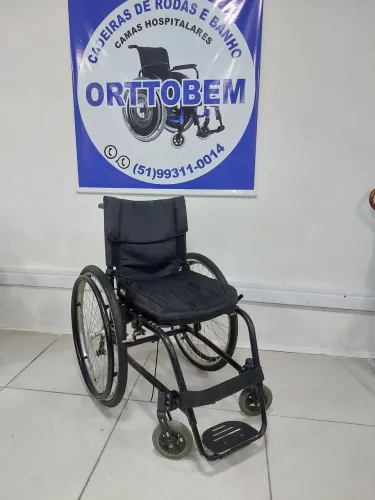 Cadeira de Rodas MonoBloco Quickie Desmontável Alumínio 42cm Assento
