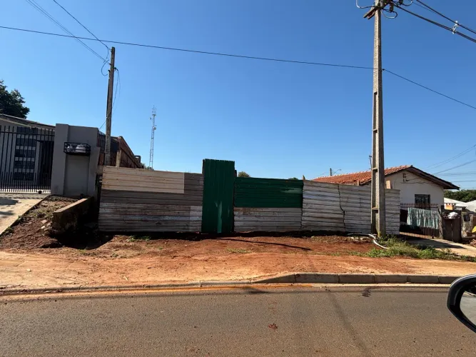 Excelente terreno no Santa Mônica