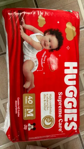 Fraldas Huggies Supreme Care com 40 unidades 